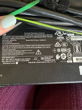 HP Black Power Adapter w cables